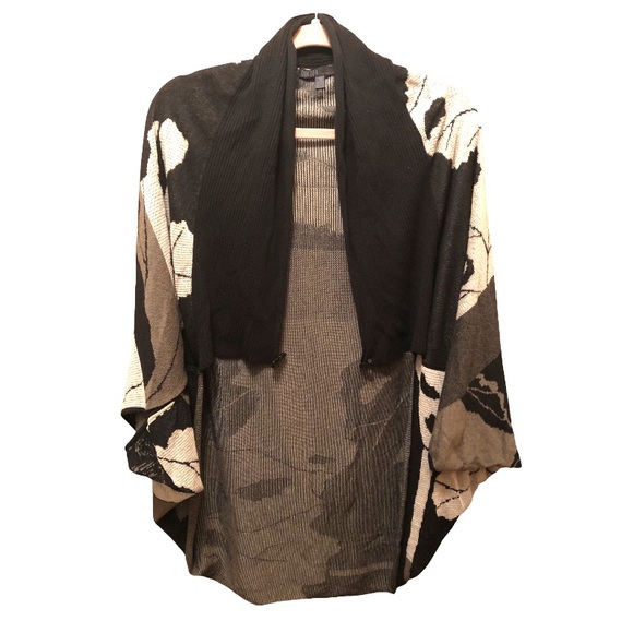 ⭐️ DIKTONS BARCELONA SPAIN ⭐️ Cocoon Knit Cardigan - Picture 2 of 5